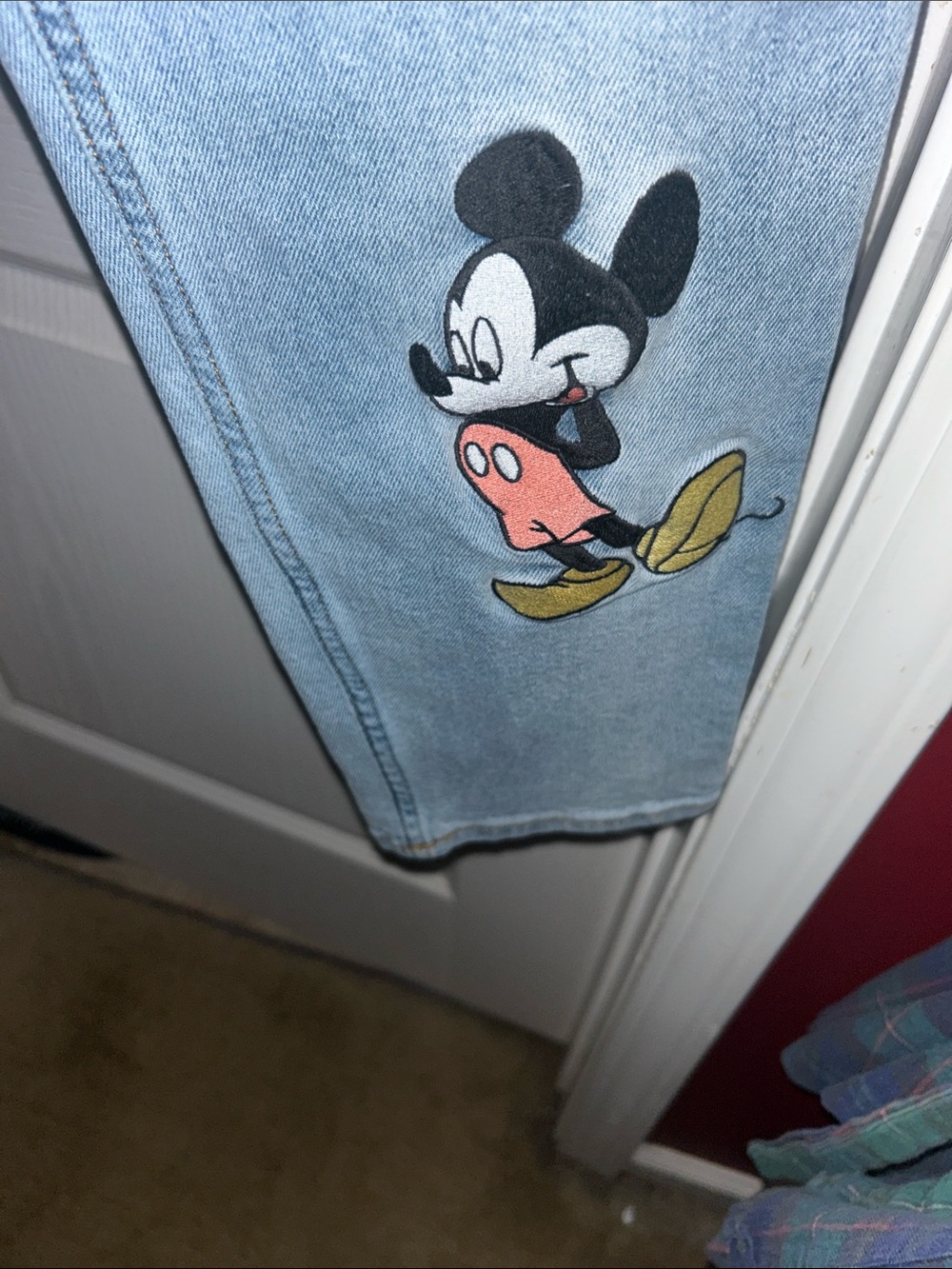 HP🎊🎊Her Universe Light Blue Denim Jeans with Mickey Graphics - Picture 5 of 10
